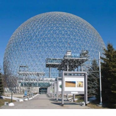 Arhitektūras puslodes formas kupola jumta ēka ar ETFE membrānas konstrukciju vai stikla pārsegumiem