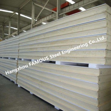 Roofing Insulated PIR Sandwich Panel Perforated Metal Sheets Fire Resistant