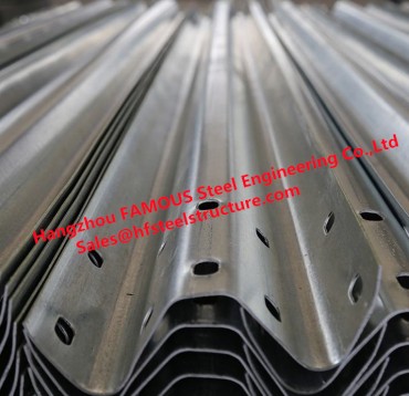 Cost-effective Urban Road Protection W Beam Safety Guard Rail na may Zinc coating