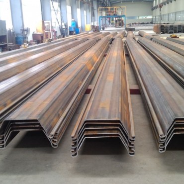 Lebar 770mm Az13-770 12 Méter Panjang U ngawangun Hot Rolled Sheet Piles Steel