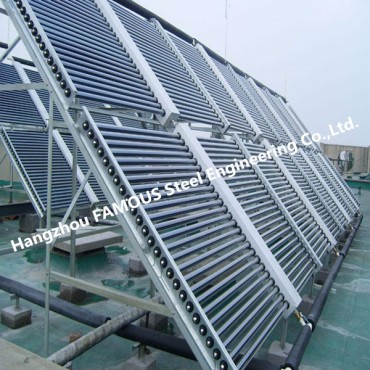 Construcció d'emmagatzematge en fred amb energia solar respectuosa amb el medi ambient i eficient amb aïllament tèrmic