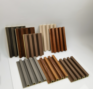 Wooden Grain PVC WPC drážkované nástěnné panely pro dekoraci